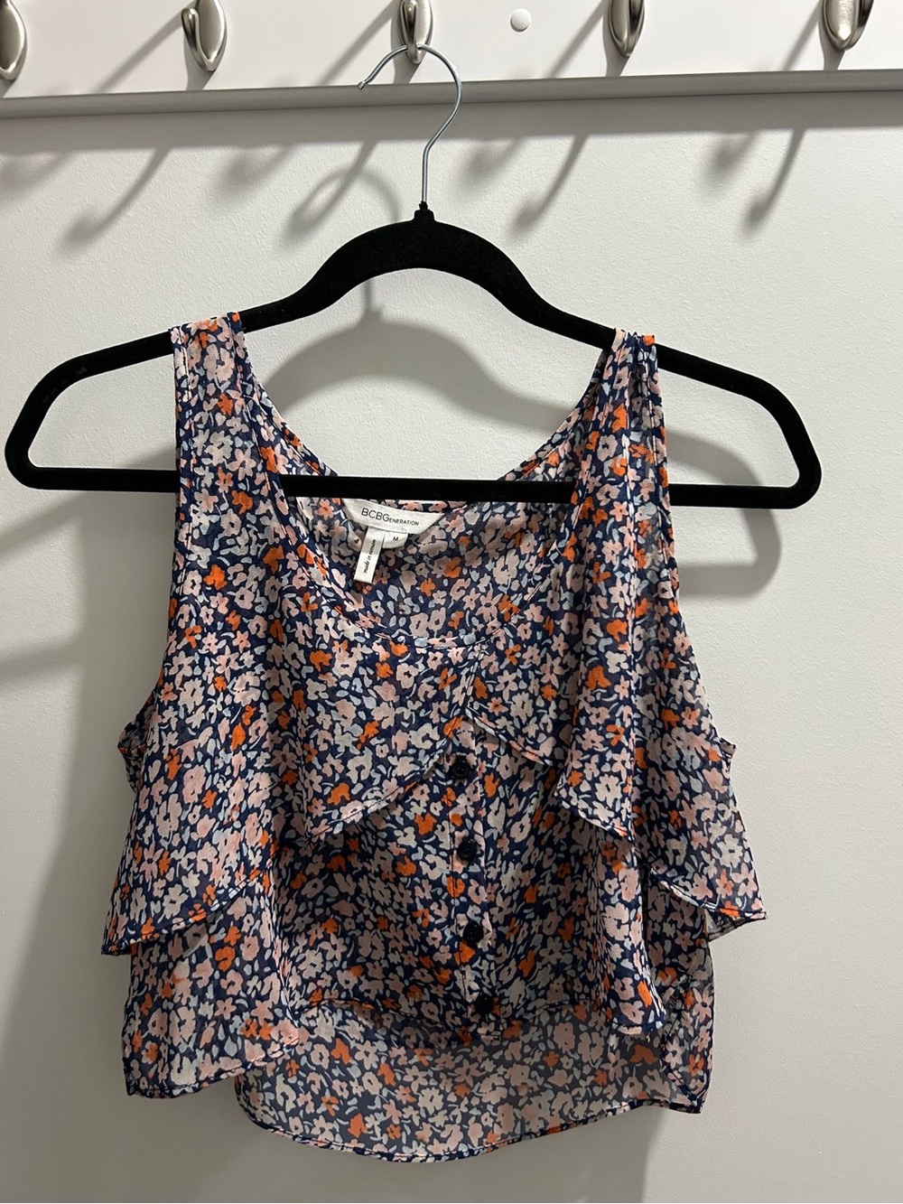 BCBG generation cropped floral print tank size M